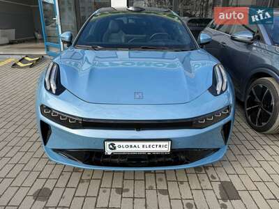 Новий Zeekr 001 2024 - фото 2