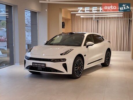 Zeekr 001 2025