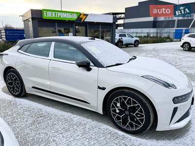 Новый Zeekr 001 2025 - фото 2