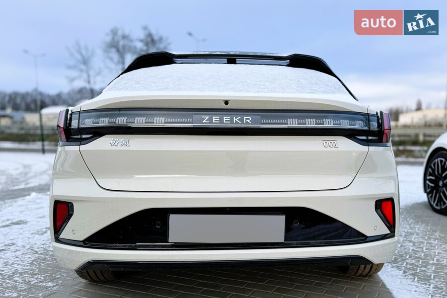 Zeekr 001 - фото 7