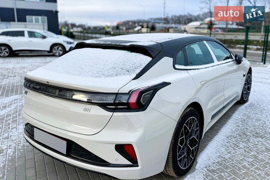 Zeekr 001 - фото 5