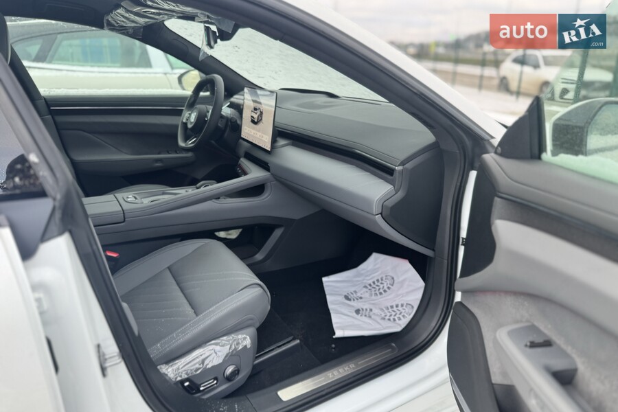 Zeekr 001 - фото 23