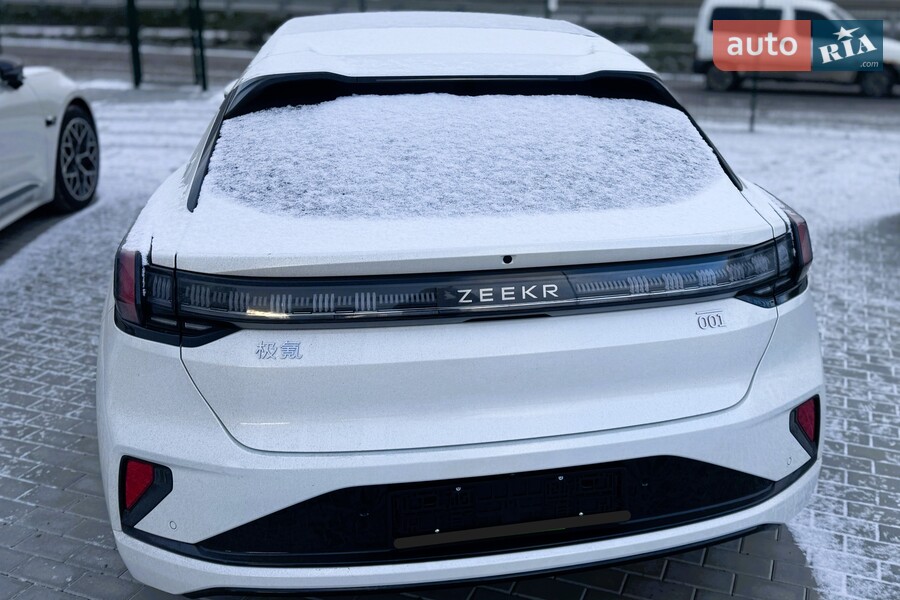 Zeekr 001 - фото 7