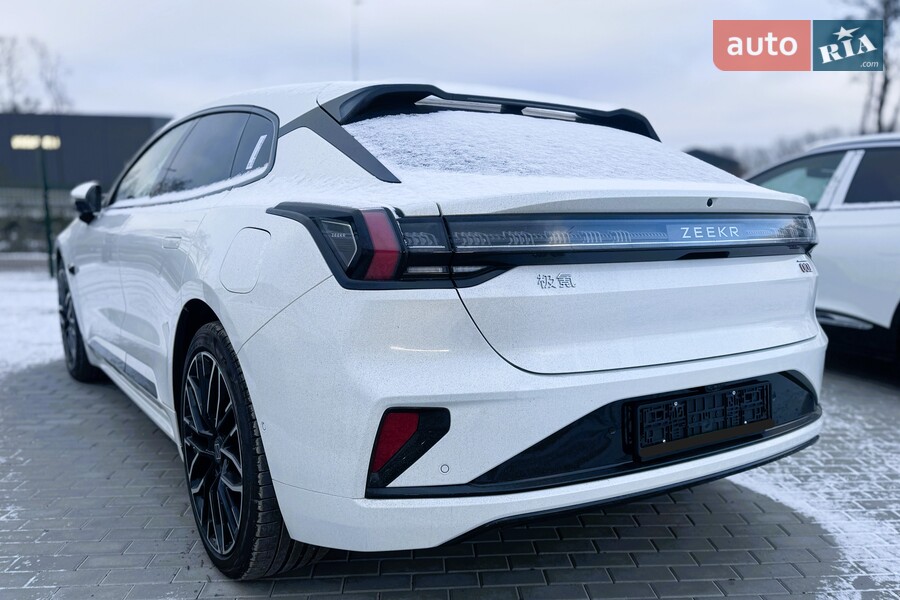 Zeekr 001 - фото 10