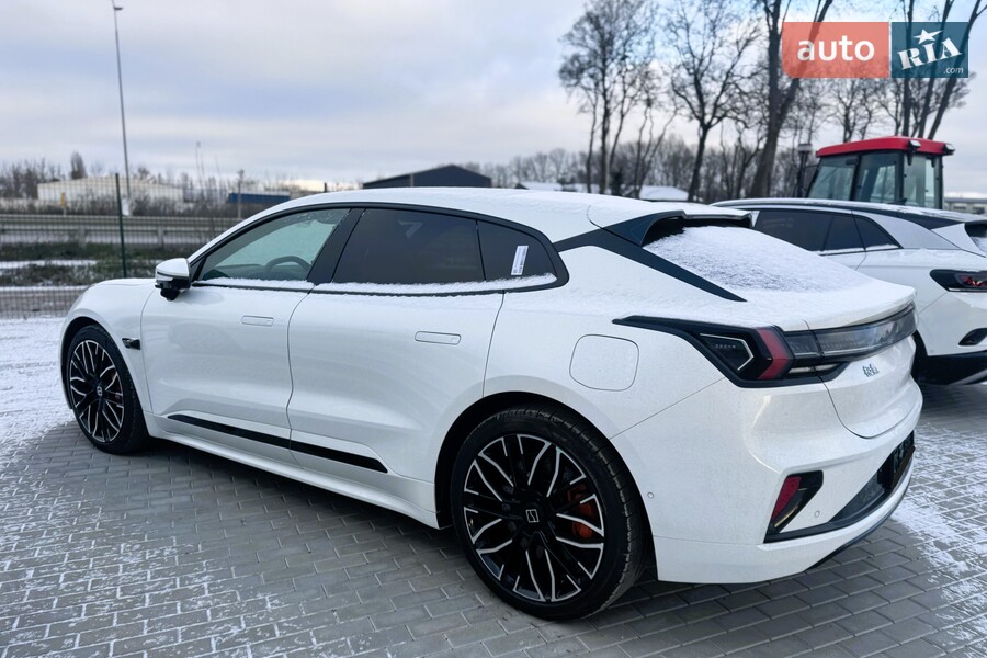 Zeekr 001 - фото 12