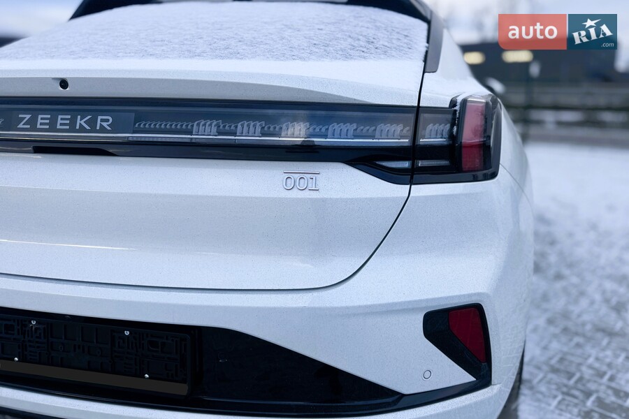 Zeekr 001 - фото 14
