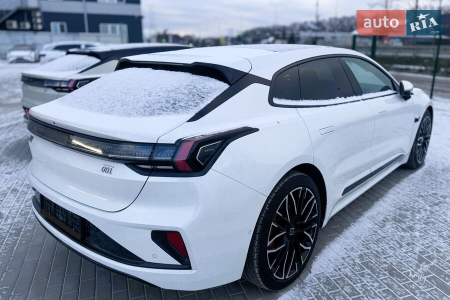 Zeekr 001 - фото 9