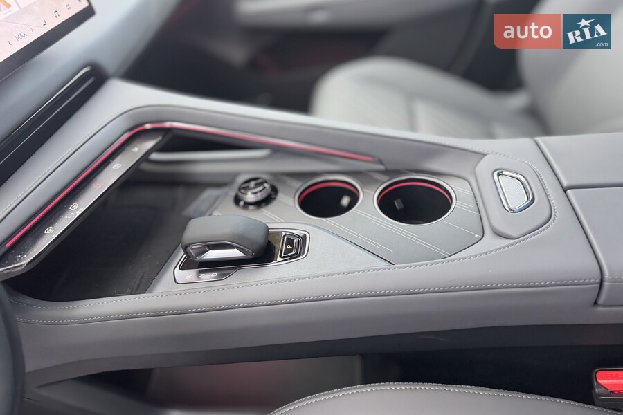 Zeekr 001 - фото 27