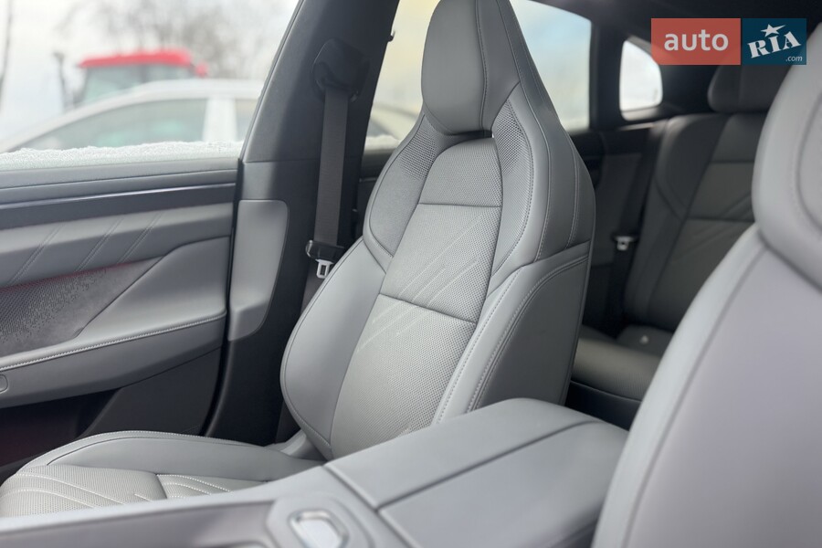 Zeekr 001 - фото 28