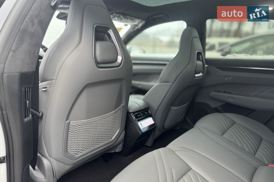 Zeekr 001 - фото 33