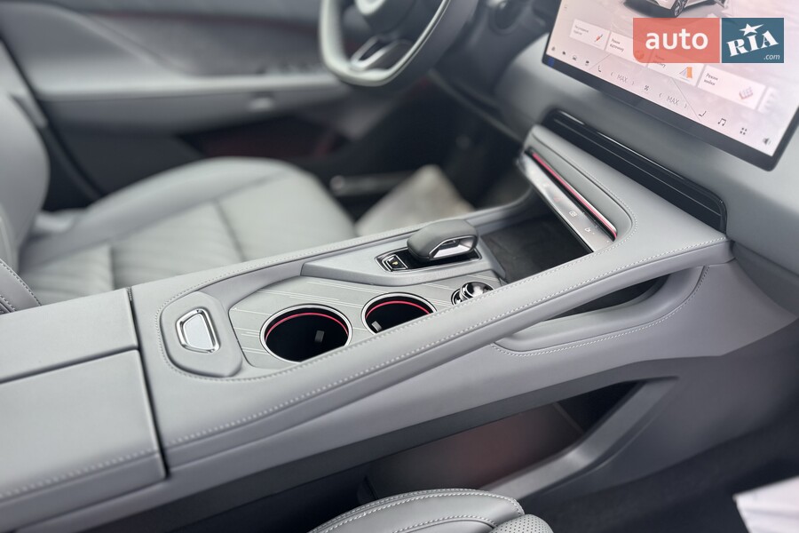 Zeekr 001 - фото 39