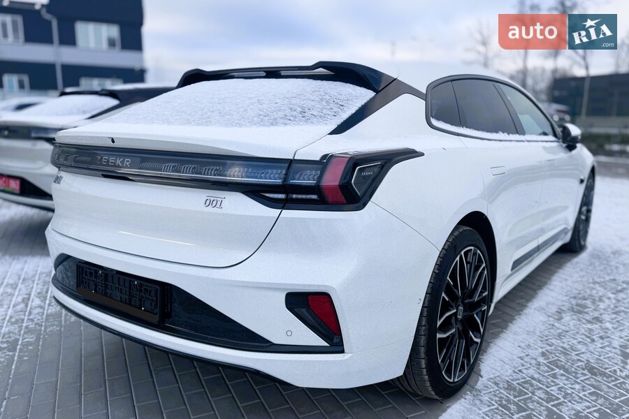 Zeekr 001 - фото 5