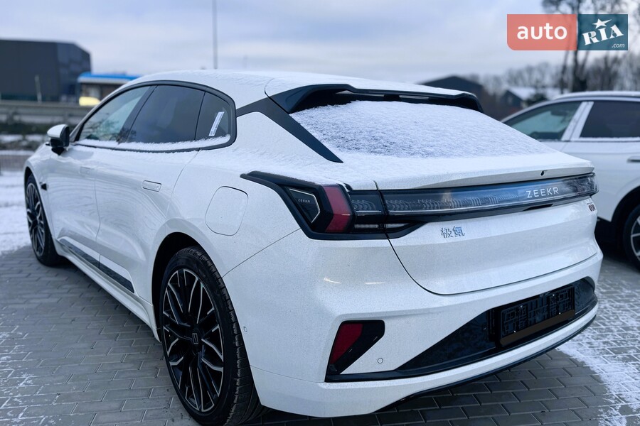 Zeekr 001 - фото 9