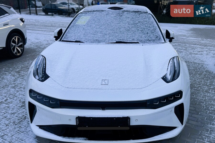 Zeekr 001 - фото 2