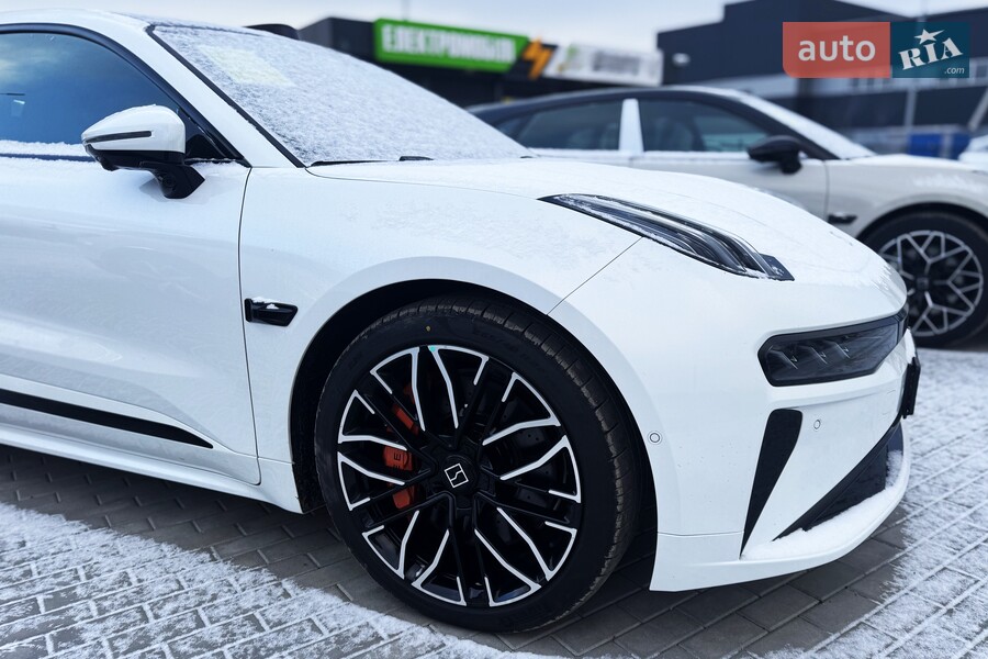 Zeekr 001 - фото 12