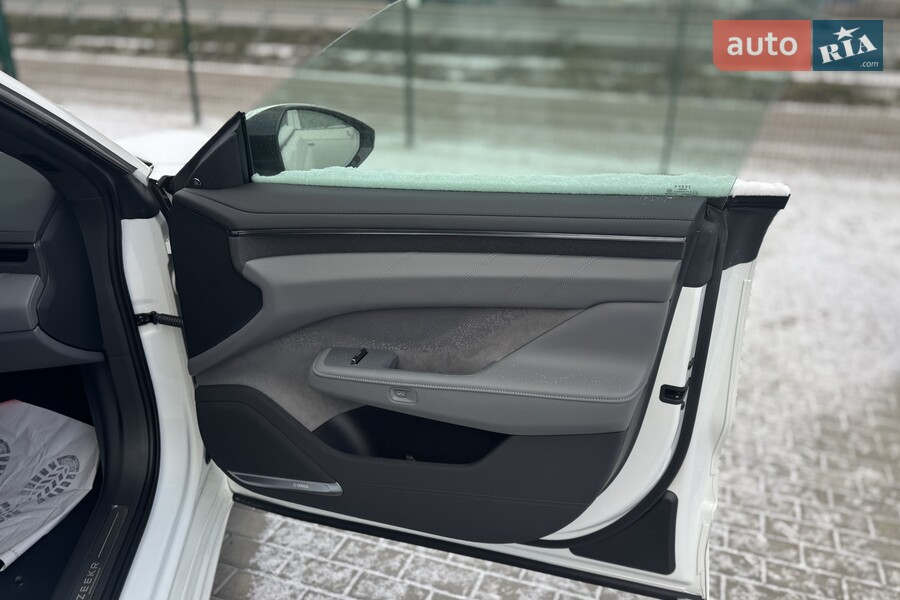 Zeekr 001 - фото 22