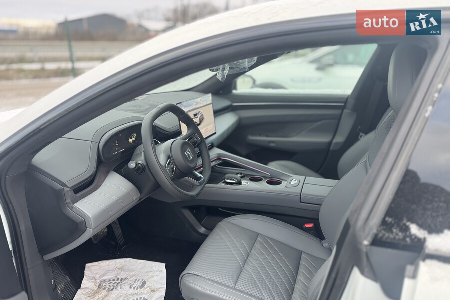 Zeekr 001 - фото 28