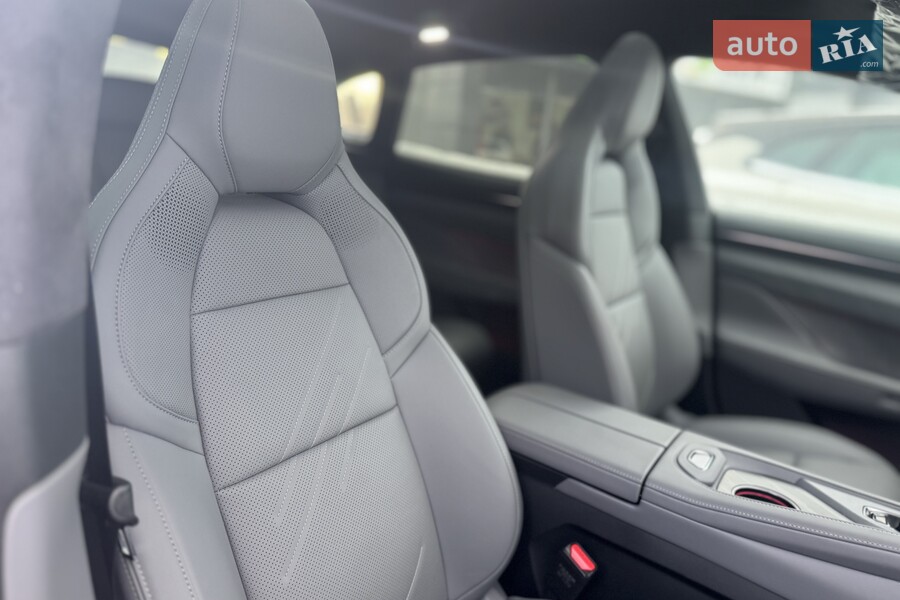 Zeekr 001 - фото 37