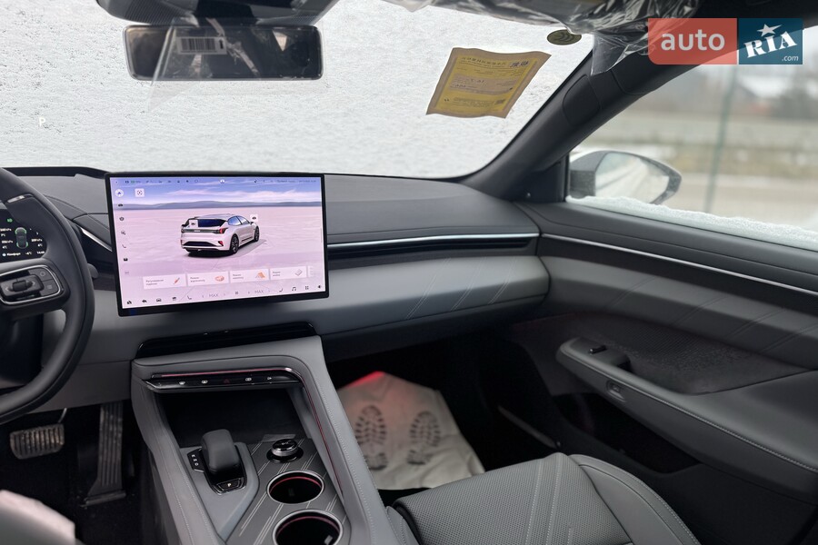 Zeekr 001 - фото 35