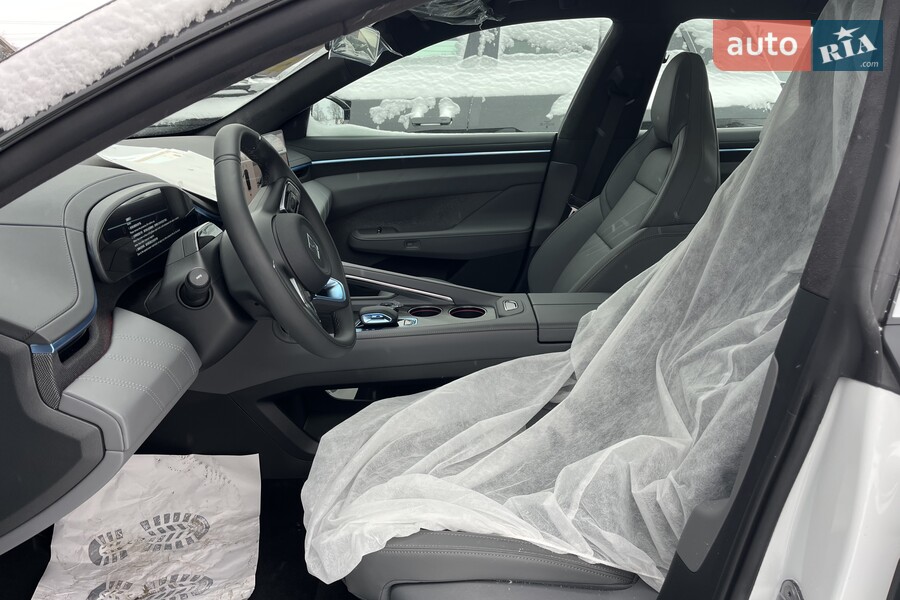 Zeekr 001 - фото 9