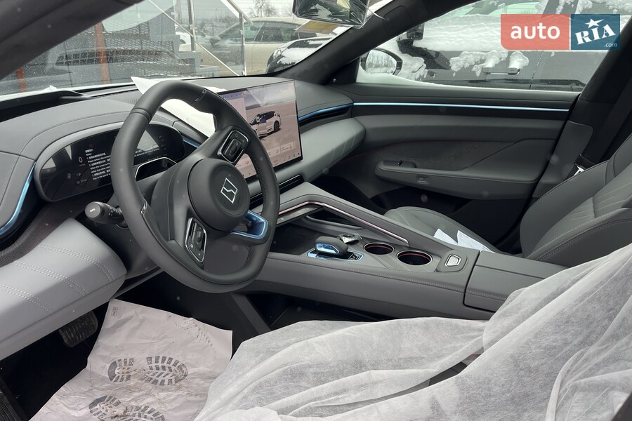 Zeekr 001 - фото 10