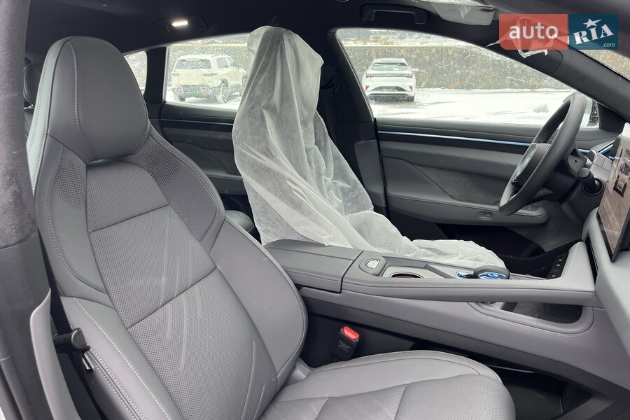 Zeekr 001 - фото 18