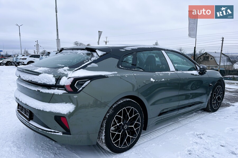 Zeekr 001 - фото 3