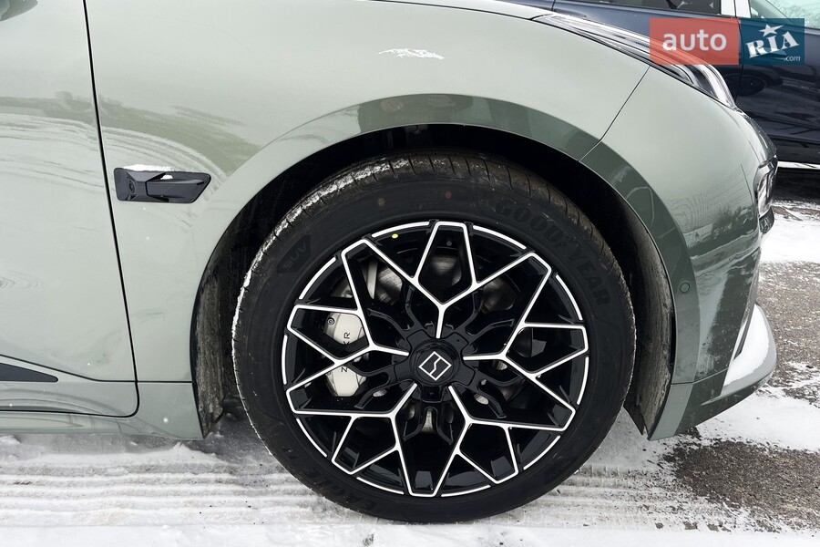 Zeekr 001 - фото 5