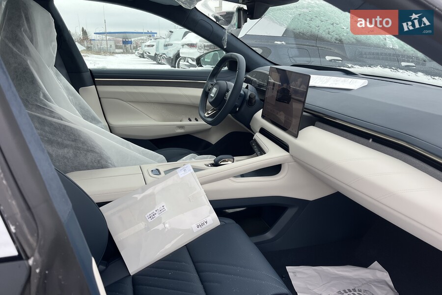 Zeekr 001 - фото 8