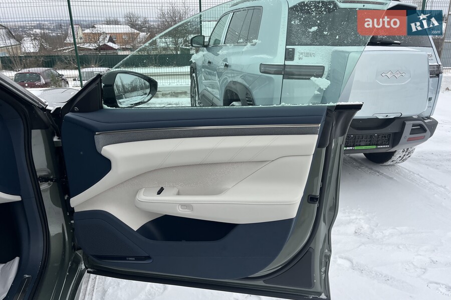 Zeekr 001 - фото 17