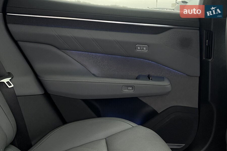 Zeekr 001 - фото 17