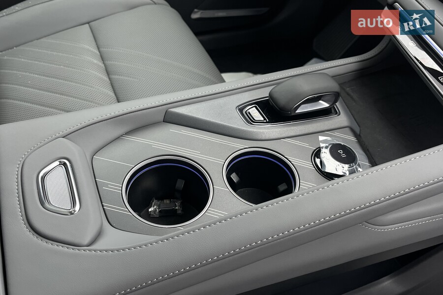 Zeekr 001 - фото 13