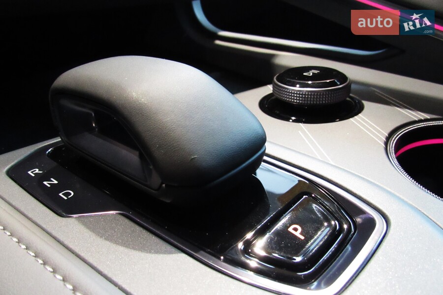 Zeekr 001 - фото 8