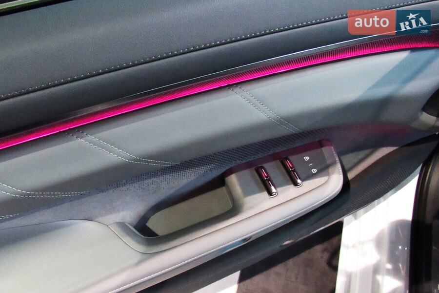 Zeekr 001 - фото 11