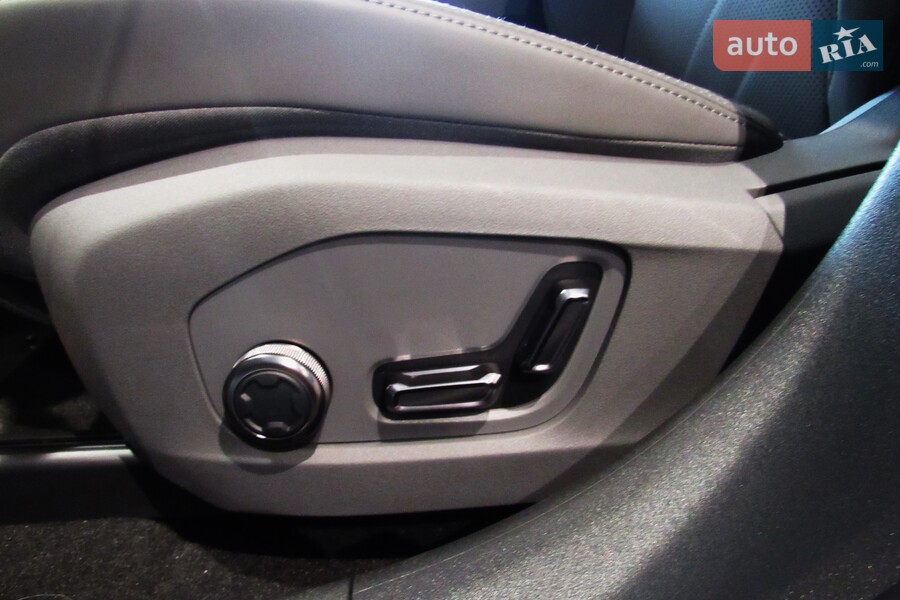 Zeekr 001 - фото 29