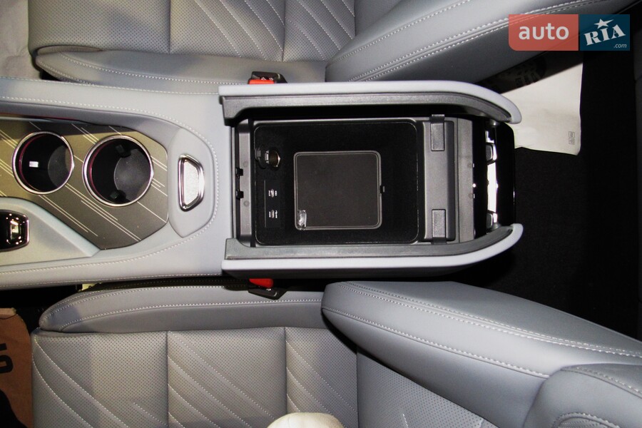 Zeekr 001 - фото 28