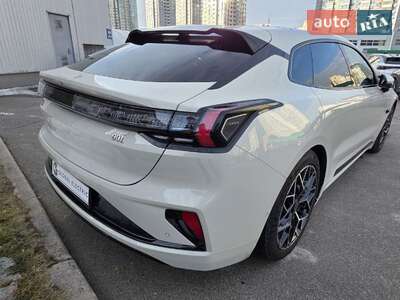 Новий Zeekr 001 2025 - фото 4