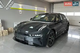 Zeekr 001