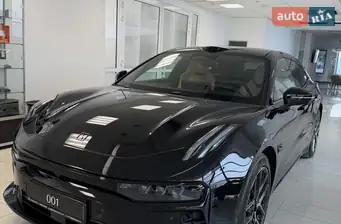 Zeekr 001