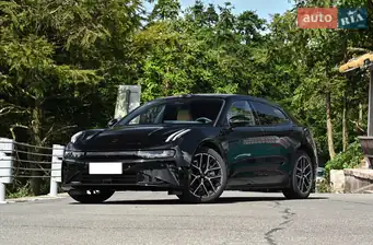 Zeekr 001