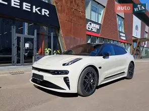 Zeekr 001