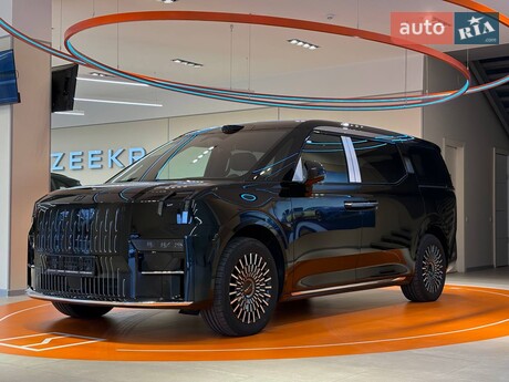 Zeekr 009 2025