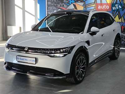 Zeekr 7X Intelligent Long Range 100 kWh (646 к.с.) AWD 2025
