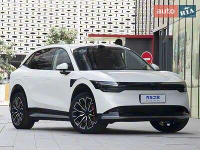 Zeekr 7X Smart Long Range 100 kWh (646 к.с.) AWD 2025