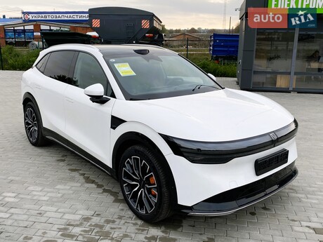 Zeekr 7X 2025