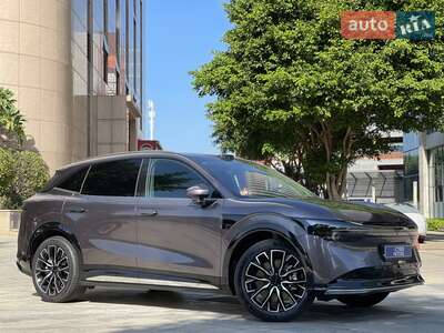 Zeekr 7X Intelligent 75 kWh (422 к.с.) 2025