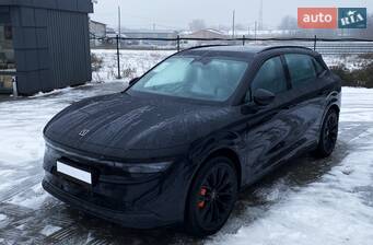 Zeekr 7X Long Range 100 kWh (630 к.с.) AWD Perfomance