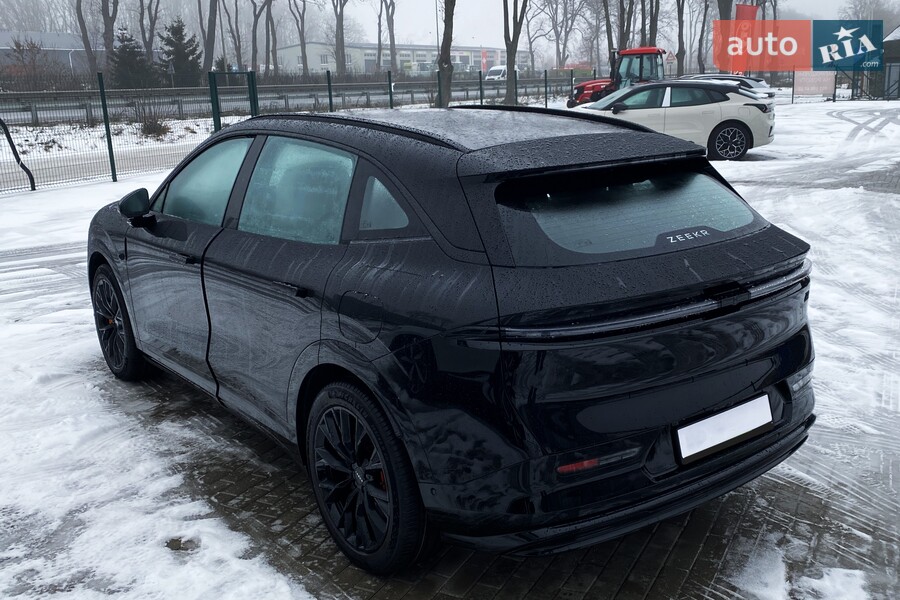 Zeekr 7X - фото 8