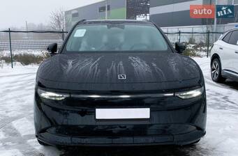 Zeekr 7X Long Range 100 kWh (630 к.с.) AWD Perfomance