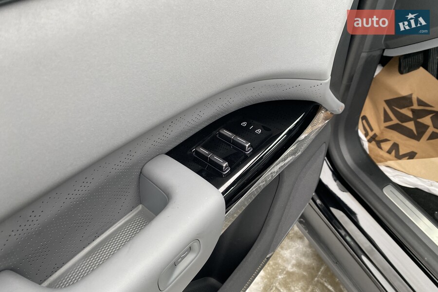 Zeekr 7X - фото 13